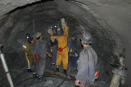 中站工程爆破中的危险因素分析以及应对工程爆破危险的措施